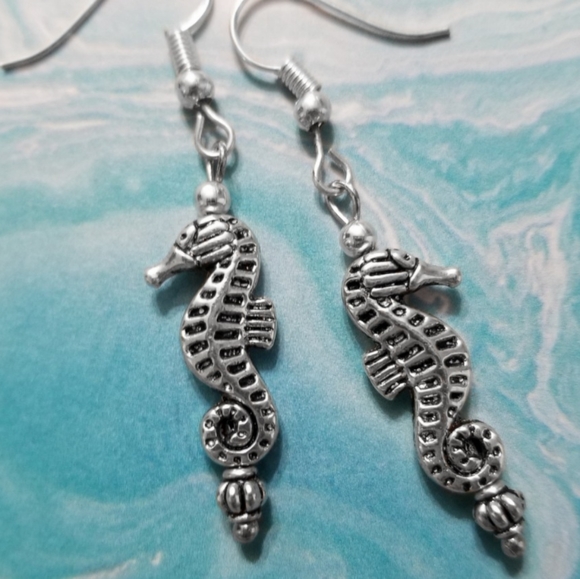 New Seahorse Earrings - Picture 3 of 3